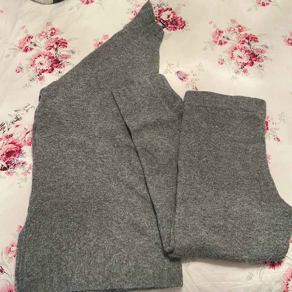 knit turtle neck and legging set